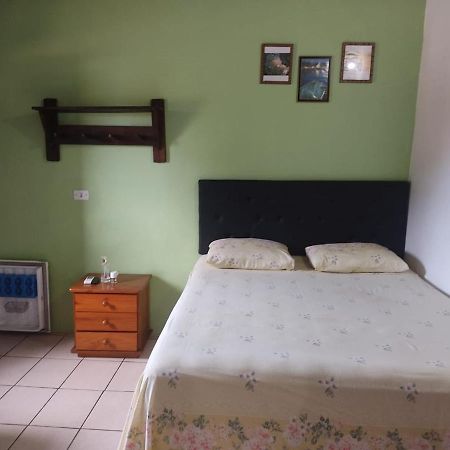 Suites Pouso Familiar Jose E Maria 帕拉蒂 外观 照片