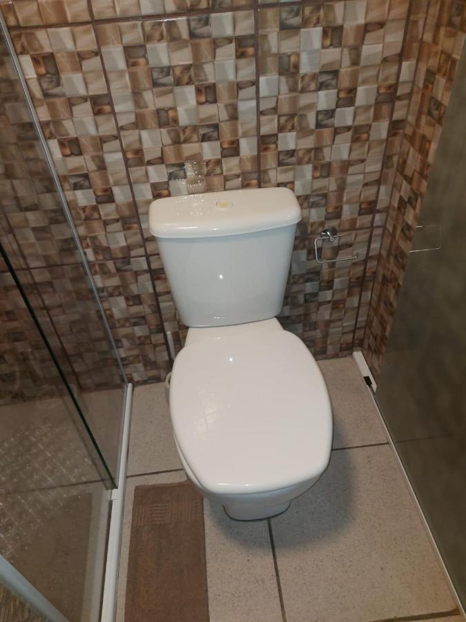 Suites Pouso Familiar Jose E Maria 帕拉蒂 外观 照片